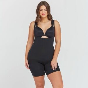 ASSETS by SPANX Women's Remarkable Results All-In-One Body Slimmer 1X NWT